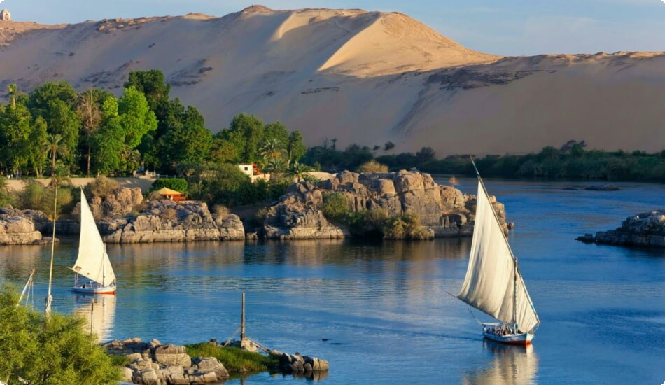 Luxor: Cruises